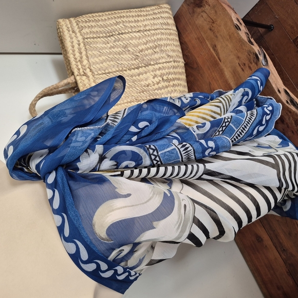 Blue and White Patterned Scarf - Picture 7 of 11